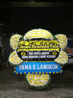 Papan Bunga Duka di Salapian