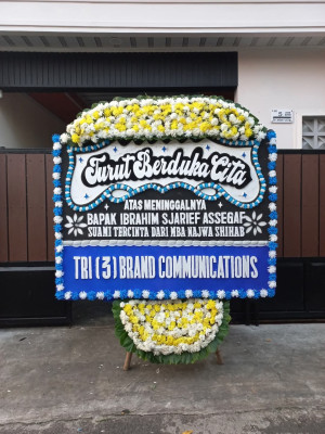Papan Bunga Duka di Salapian